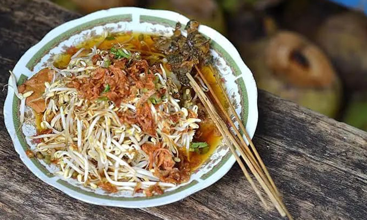 Asal-Usul Lontong Balap, Kuliner Legendaris Surabaya yang Berakar dari Sidoarjo